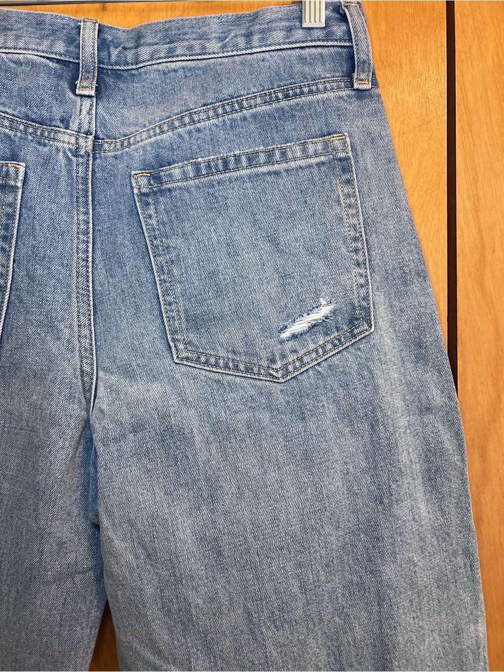 Women’s Gap Distressed Wide-Leg Barrel Jeans Size 29 - Picture 9 of 13